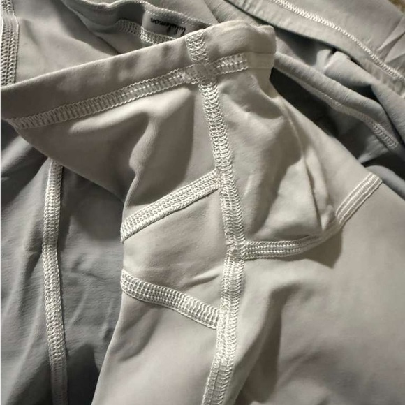 Lululemon Athletica White Textured Fabric - Picture 4 of 6